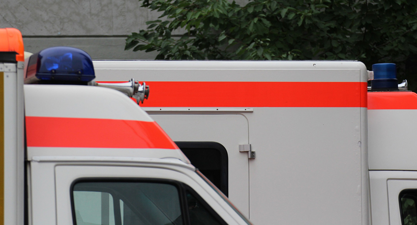 Fu&szlig;g&auml;nger in Porta Westfalica von Auto erfasst