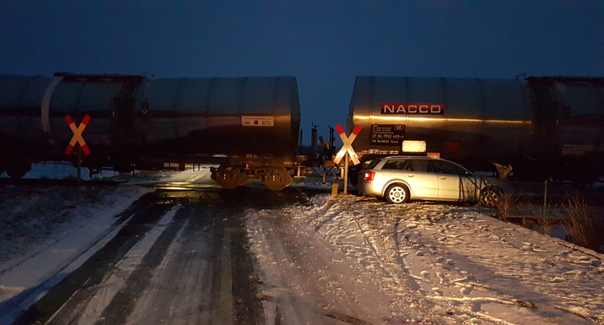 20170209-hallo-minden-unfall-kreisbahn-nienburg