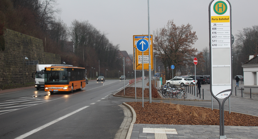 Umbau des Vorplatzes am Bahnhof Porta Westfalica abgeschlossen