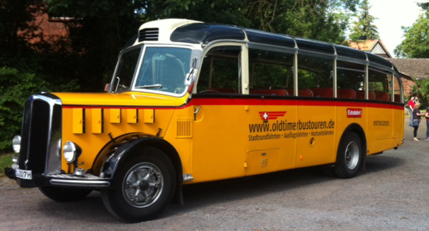 Theater-G&auml;ste werden in Bad Oeynhausen mit Bus abgeholt