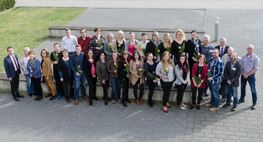 18 erfolgreiche Absolventen an Akademie für Gesundheitsberufe 18 erfolgreiche Absolventen an Akademie für Gesundheitsberufe