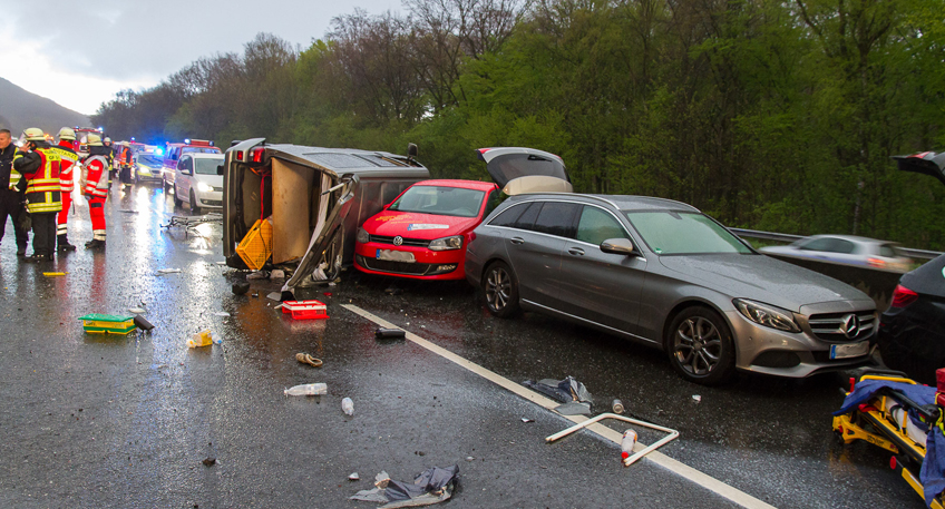 Massenunfall auf der A2 bei Porta Westfalica