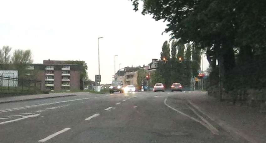 Unfall auf Viktoriastraße - Zeugen gesucht Unfall auf Viktoriastraße - Zeugen gesucht