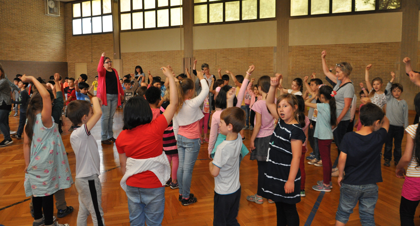 Vorbereitungen an der Eine-Welt-Schule f&uuml;r 'Minden singt!'