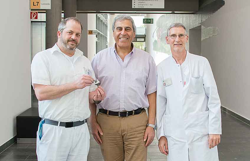 Neue Schulterprothese eingesetzt - Innovation am Mindener Klinikum