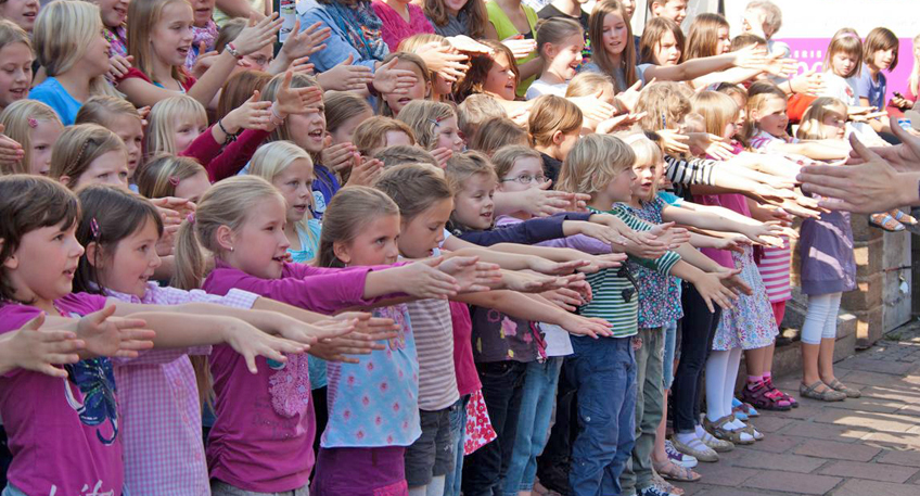 Die Chorschule Christuskirche zu Gast bei Martini um 12