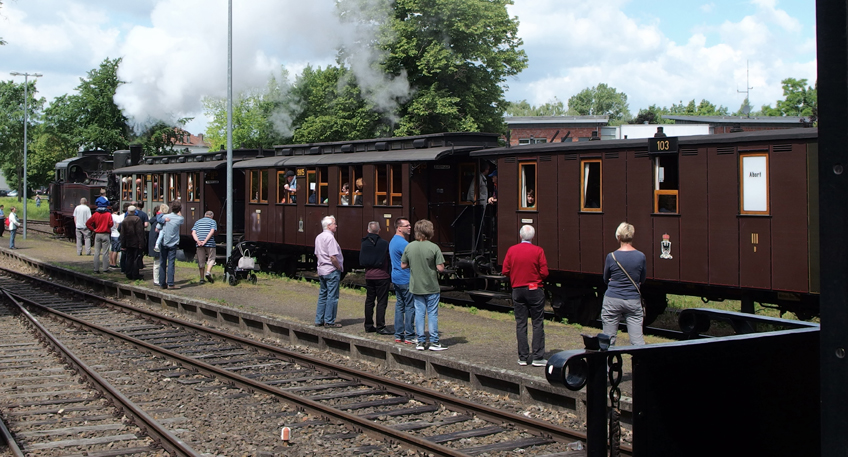 LandArt bei der Museums-Eisenbahn in Minden