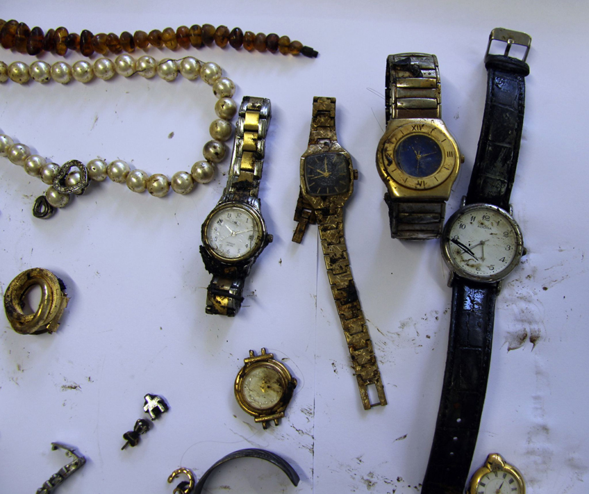 Polizei sucht Eigent&uuml;mer von Schmuckst&uuml;cken und Uhren