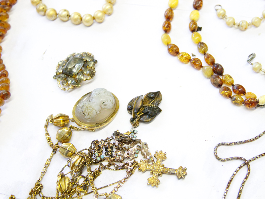 Polizei sucht Eigent&uuml;mer von Schmuckst&uuml;cken und Uhren