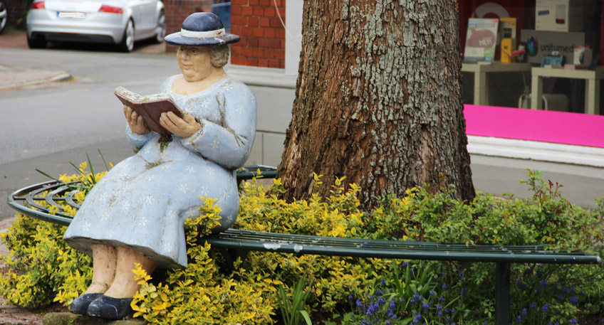 Mit dem Bus ins Archiv von Petershagen Mit dem Bus ins Archiv von Petershagen