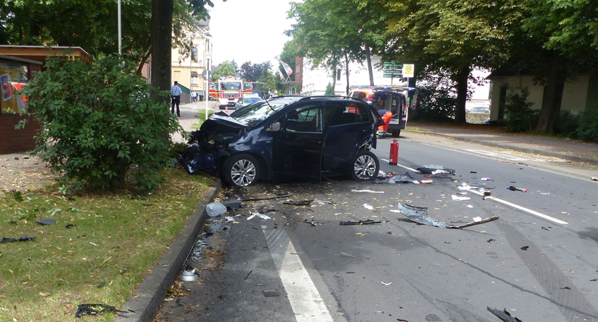 Autofahrer stirbt bei Auffahrunfall in der Mindener Innenstadt