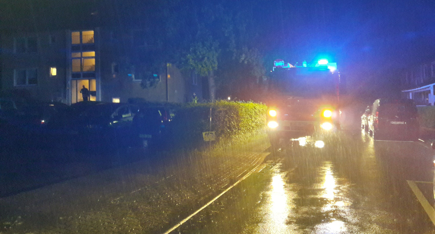 Dauerregen verursacht Feuerwehreinsatz Dauerregen verursacht Feuerwehreinsatz