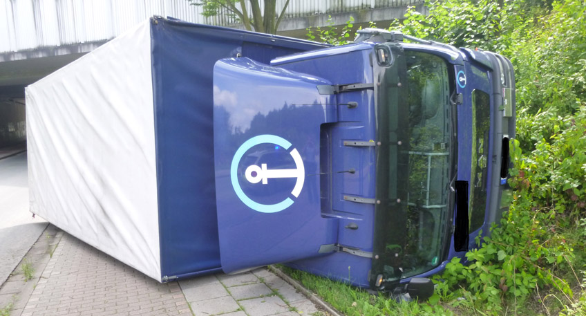 20170802 hallo minden bielefeld 12 tonner jagt audi