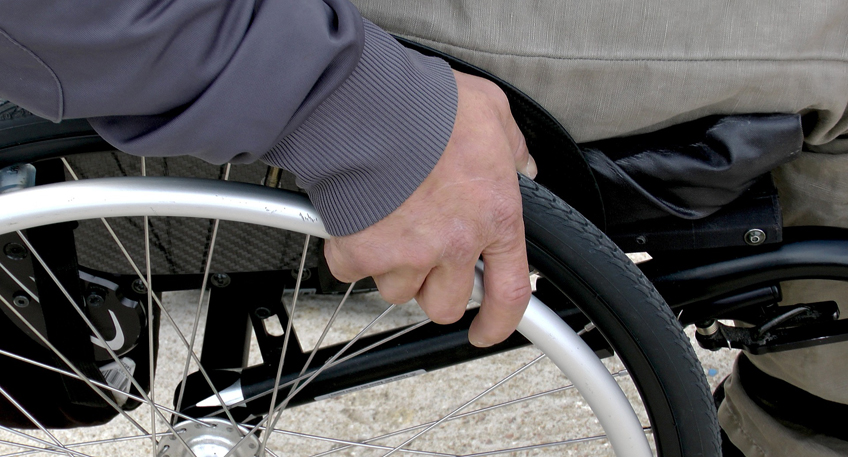 Rollstuhlfahrer wird Opfer von Trickbetrüger