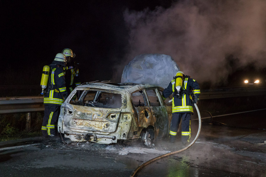 20171007-hallo-minden-brand-auto-autobahn-a2