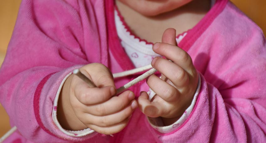 Kleine Hände lernen Sprechen - Baby-Sprache verstehen