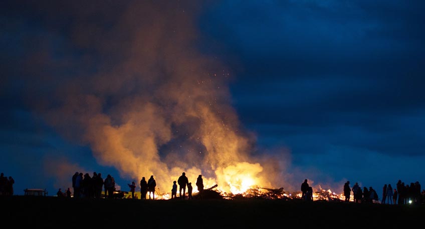 Osterfeuer rechtzeitig bei der Ordnungsbehörde anmelden