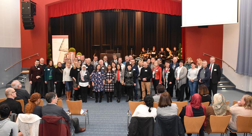 Knapp 500 Menschen wurden 2018 im Mühlenkreis eingebürgert