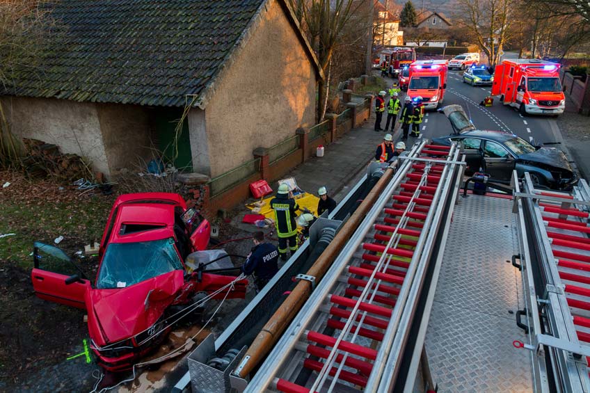 20180315 hallo minden schwerer unfall frontalzusammenstoss neesen