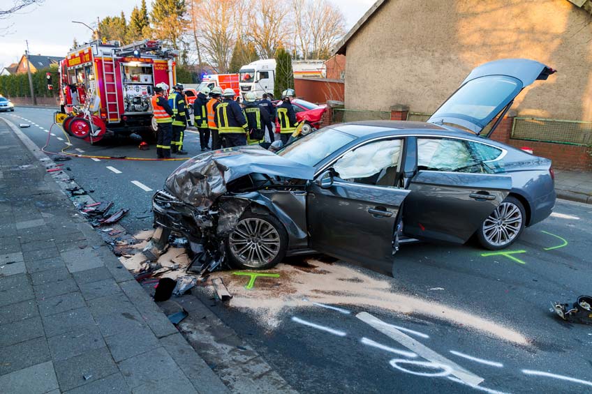 20180315 hallo minden schwerer unfall frontalzusammenstoss neesen