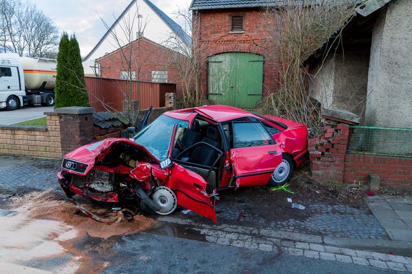 20180315 hallo minden schwerer unfall frontalzusammenstoss neesen