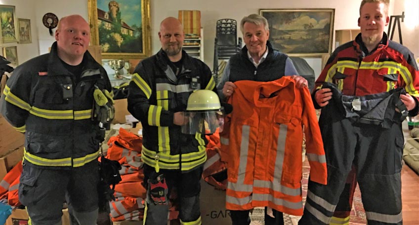 Freiwillige Feuerwehr Bückeburg spendet Schutzkleidung