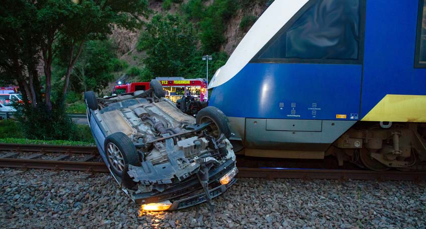 20180526-hallo-minden-pkw-unfall-zug