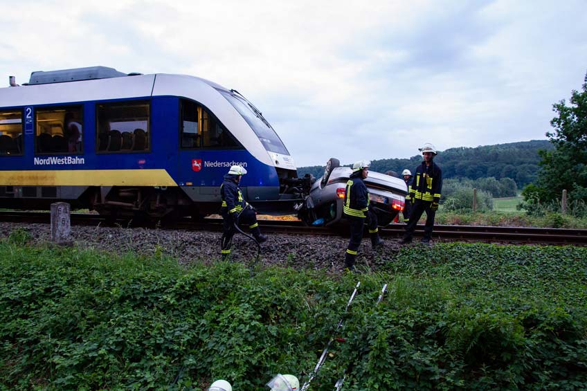 20180526-hallo-minden-pkw-unfall-zug
