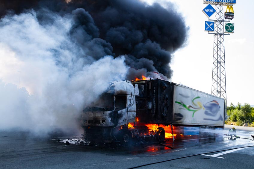 20180728 hallo minden poreta brand lkw 00.jpg