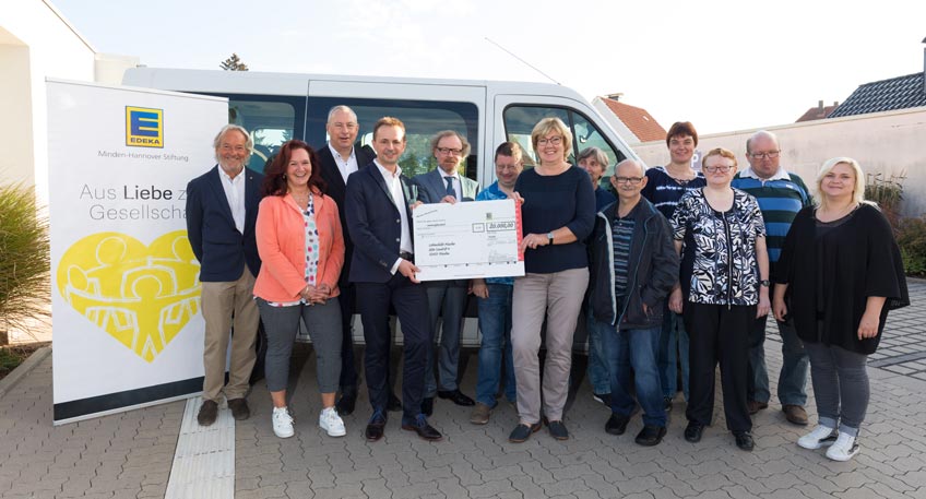 EDEKA Stiftung spendet 20.000 Euro an Lebenshilfe Minden