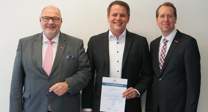 Handwerkskammer vereidigt Mindener als neuen Sachverständigen Handwerkskammer vereidigt Mindener als neuen Sachverständigen