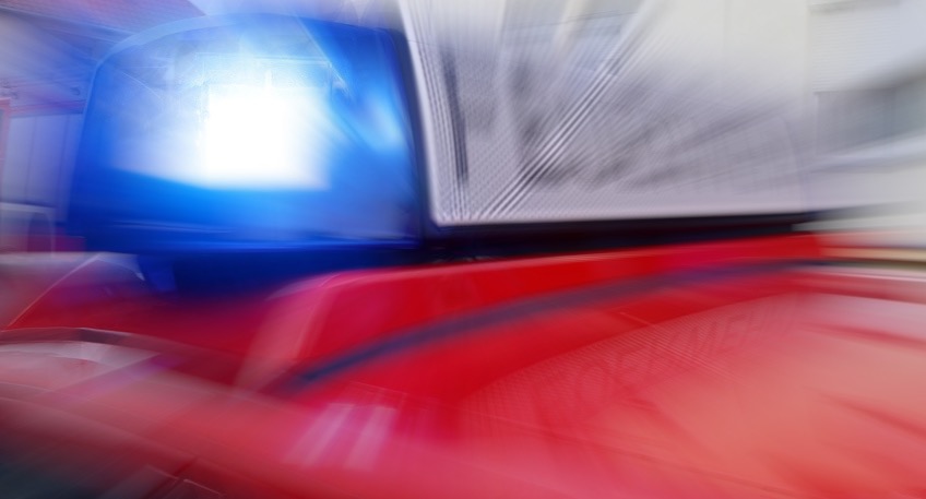 Auto überschlägt sich auf Parkplatz der A2