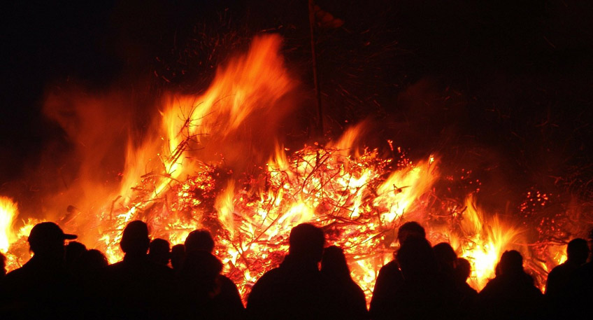 Osterfeuer bei der Ordnungsbehörde Minden melden Osterfeuer bei der Ordnungsbehörde Minden melden