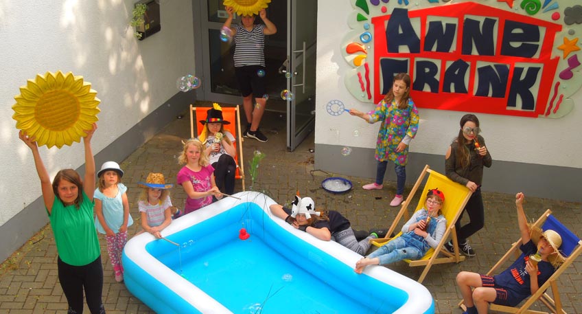 Bunte Kinderkarnevalsparty im Kreativzentrum Anne Frank
