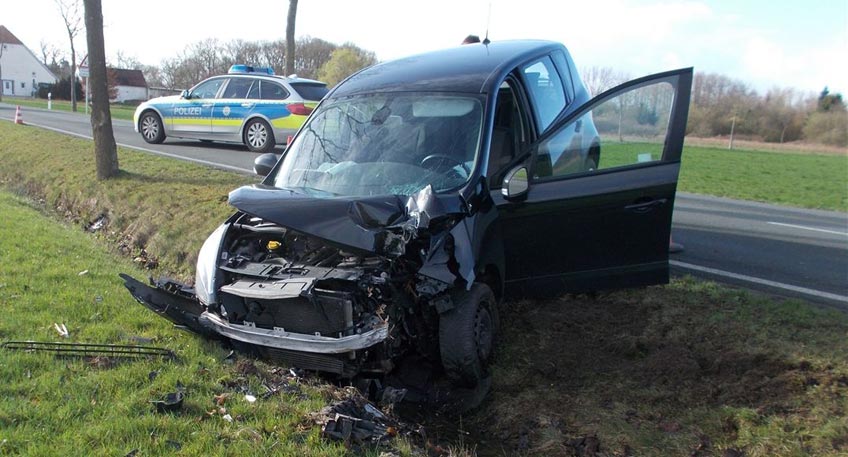 20190319 hallo minden unfall espelkamp baum