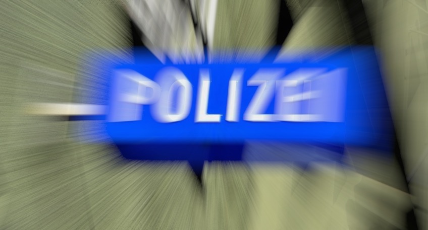 Polizei sucht Busfahrerin nach Unfall mit einer Radfahrerin