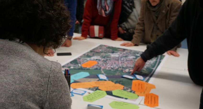 Der erste große Baustein der städtebaulichen Rahmenplanung, die Bestandsanalyse, ist abgeschlossen. Auf Grundlage dieser Bestandsanalyse sind Entwicklungsszenarien für die beiden Planungsräume in Petershagen und Lahde erarbeitet worden.