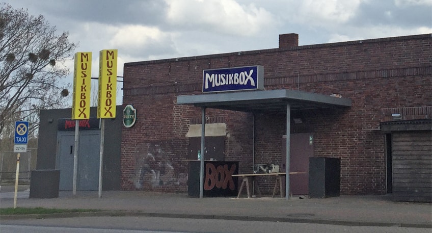 20200106 hallo minden messerstecher