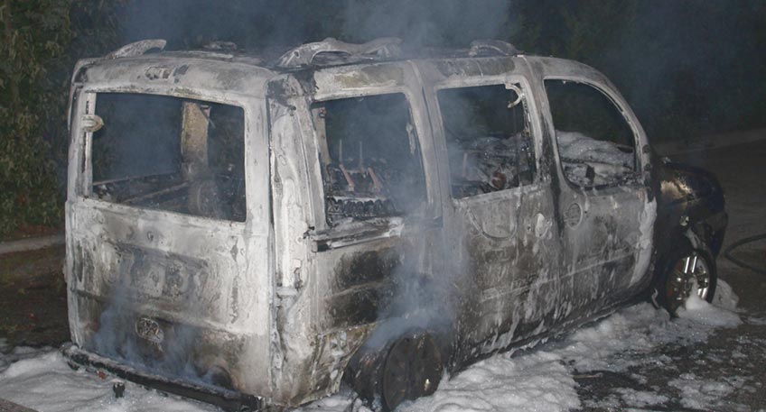 20200602 hallo minden auto ausgebrannt