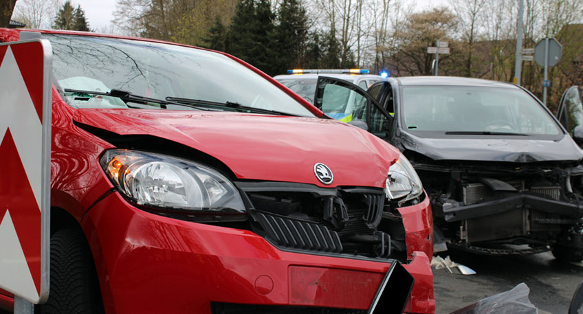 Auf der Kreuzung Bergkirchener Straße, Wulferdingsener Straße und Glockenbrink kollidierten am Donnerstagmorgen drei Autos. Zwei Beteiligte zogen sich leichte Verletzungen zu.