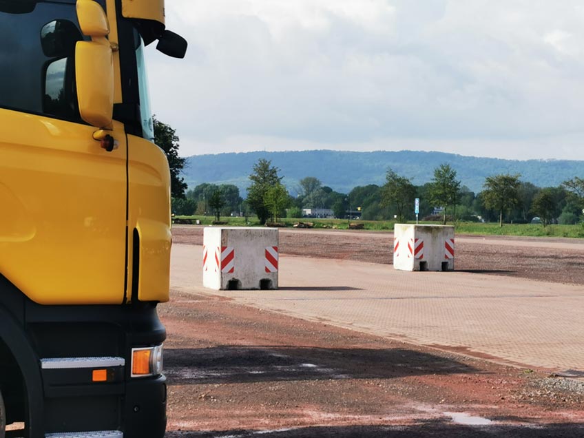 20210518 hallo minden betonbloecke kanzlers weide 01