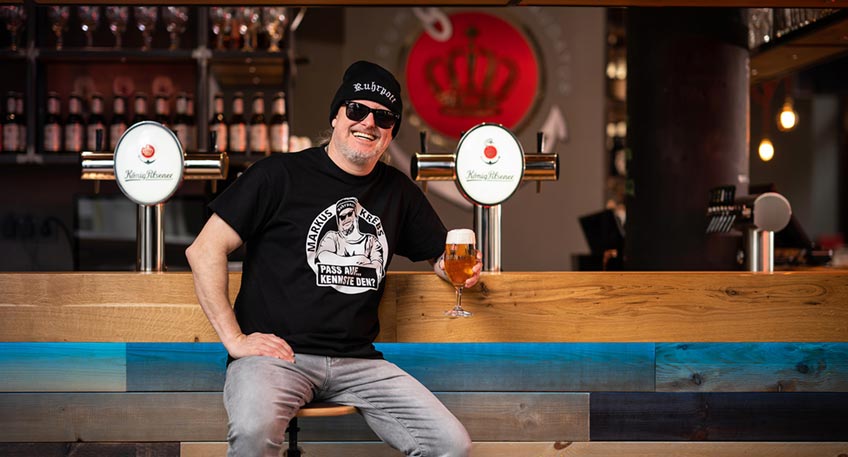 Vom 2. Juli bis zum 25. September l&auml;sst die #Sommerb&uuml;hneBadOeynhausen die Innenstadt und die Kurhausterrassen zum kulturellen Hotspot der Region werden. Die Staatsbad Bad Oeynhausen GmbH stellt nun ihr B&uuml;hnenprogramm f&uuml;r die Veranstaltungen vor dem Kaiserpalais vor.