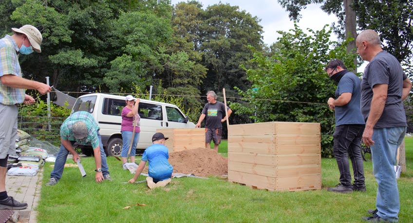 Das Begegnungszentrum B&auml;renk&auml;mpen und die beiden Quartiersb&uuml;ros Rodenbeck und Rechte Weserseite haben ab Mitte Juni mit einer schrittweisen &Ouml;ffnung begonnen. So konnten erste Termine vereinbart und Kontakte wiederhergestellt werden. Die Projekte starteten mit reduzierter Teilnehmerzahl und entsprechend den aktuell geltenden Hygienebestimmungen.
