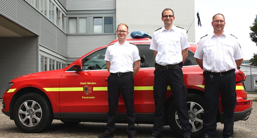 Die Feuerwehr Minden wird von einem neuen Team gef&uuml;hrt. An der Spitze steht jetzt Tim Upheber. Seine Stellvertreter sind Dr. Sven Solyntjes und Martin Ruhe. Die Neubesetzung erfolgte nach dem Ausscheiden des langj&auml;hrigen Feuerwehr-Leiters, Heino Nordmeyer, Ende Mai und dem Wechsel seines Stellvertreters, Lutz K&ouml;lling, zur Berufsfeuerwehr nach Herford Anfang August.