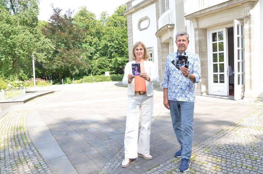 Es kribbelt wieder: Die neue Saison im Theater im Park steht in den Startl&ouml;chern. Die Staatsbad Bad Oeynhausen GmbH stellt nun das Programm f&uuml;r die Monate September und Oktober vor. Los geht es am 12. September mit der Oper Figaro.