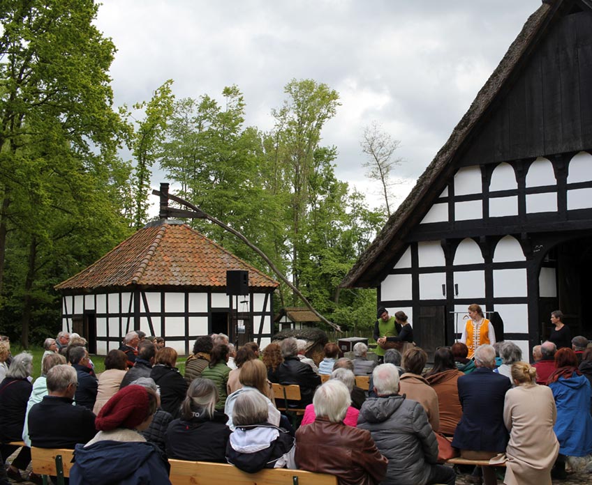 Die LandArt geht in die finale Runde: Theater, Lesungen, Musik, Ausstellungen und Führungen stehen an diesem Wochenende auf dem Programm.