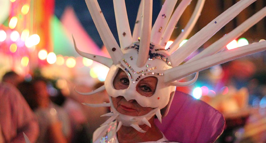 Vom 25.-26. September wird die Mindener Innenstadt zur gr&ouml;&szlig;ten Kulturb&uuml;hne der ganzen Region. Dann werden auf neun Kulturinseln und mit Walking Acts heimische und ausw&auml;rtige K&uuml;nstler ein &bdquo;Kulturfeuerwerk&ldquo; in der ganzen Stadt z&uuml;nden.