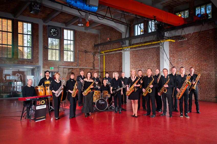 Vom 25.-26. September wird die Mindener Innenstadt zur gr&ouml;&szlig;ten Kulturb&uuml;hne der ganzen Region. Dann werden auf neun Kulturinseln und mit Walking Acts heimische und ausw&auml;rtige K&uuml;nstler ein &bdquo;Kulturfeuerwerk&ldquo; in der ganzen Stadt z&uuml;nden.