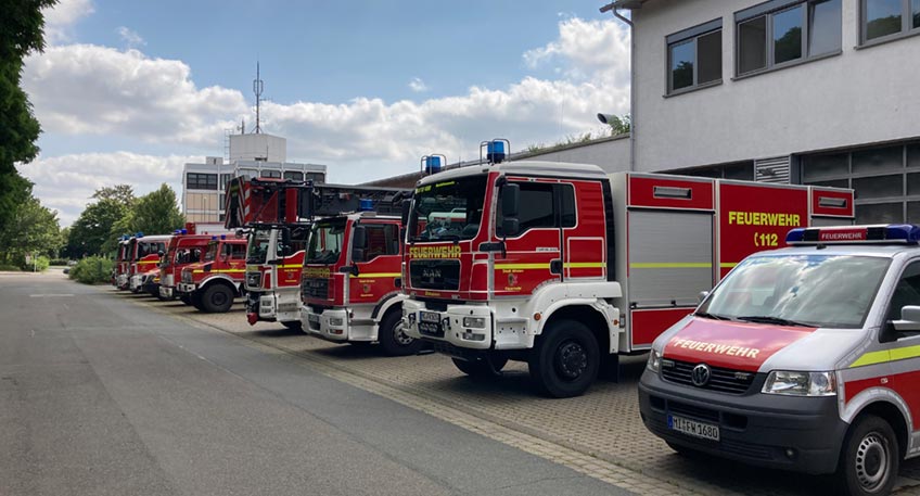 Als &bdquo;&uuml;blen Angriff&ldquo; bezeichnet der Beigeordnete f&uuml;r St&auml;dtebau und Feuerschutz, Lars Bursian, eine Tat, die sich vermutlich am Sonntagabend (19. September) an der Feuerwache Minden ereignet hat. Ein unbekannter T&auml;ter hatte mehrere N&auml;gel und Schrauben im Bereich der Fahrzeugtore abgelegt.