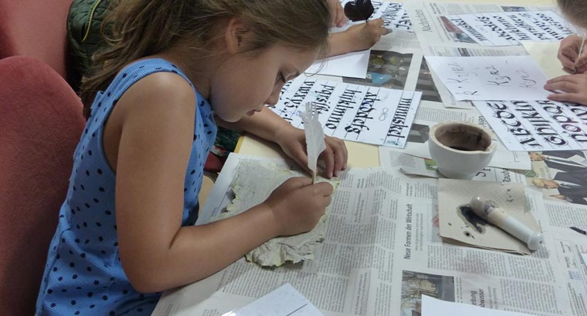 Die Teilnehmerzahl ist jeweils auf 10 Kinder begrenzt. Jedes Kind sollte einen Pausensnack und etwas zu trinken mitbringen.